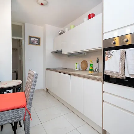 Apartment With Wifi - 23530 *