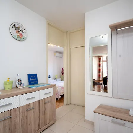 Apartment With Wifi - 23530 *