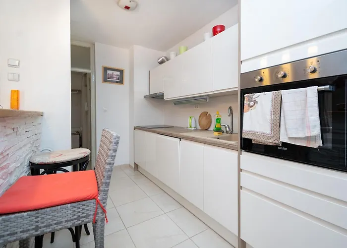 Apartamento With Wifi - 23530 *